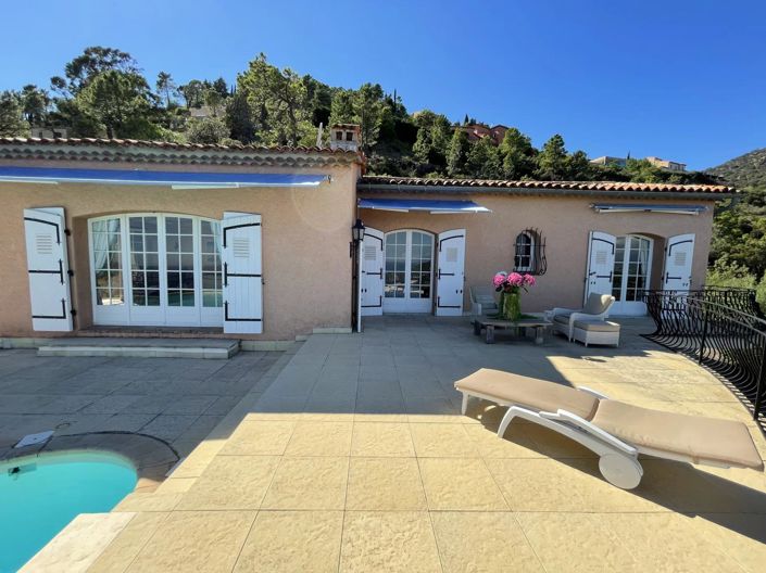 Image No.3-4 Bed House for sale