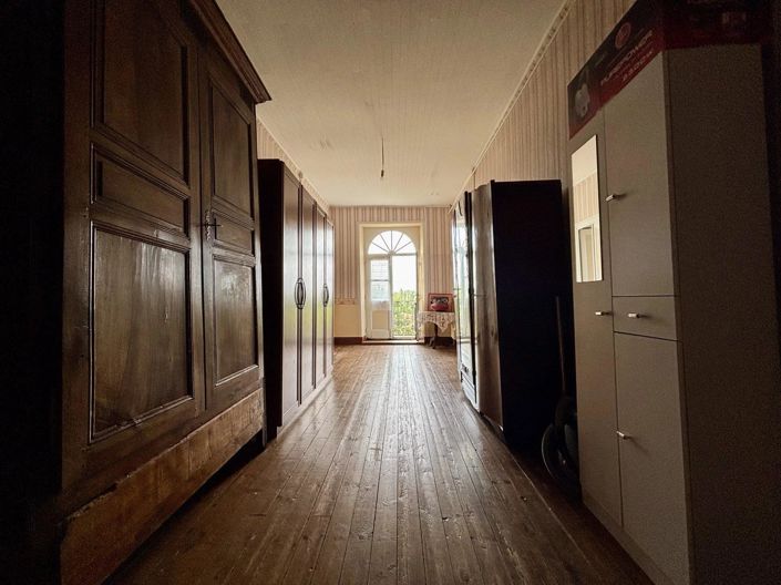 Image No.11-5 Bed House for sale