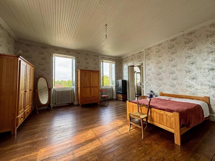 Image No.13-5 Bed House for sale