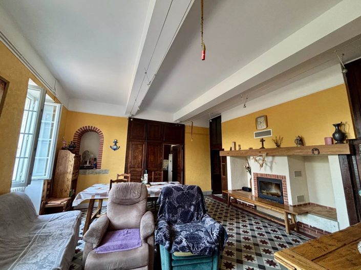 Image No.5-5 Bed House for sale