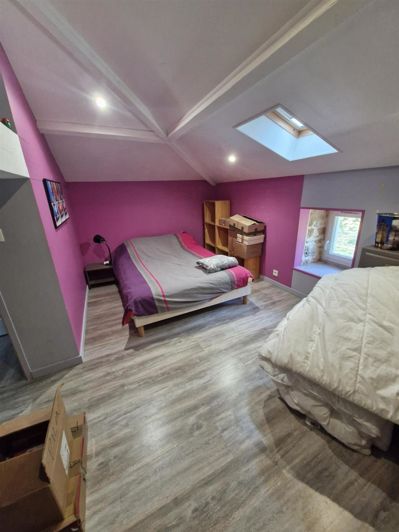 Image No.10-5 Bed House for sale