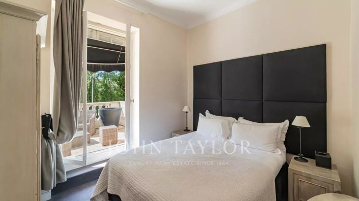 Image No.11-14 Bed House for sale