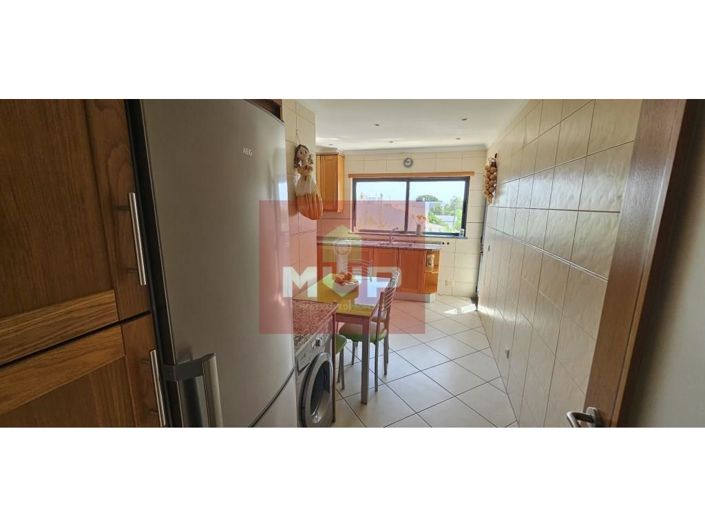 Image No.20-2 Bed Apartment for sale