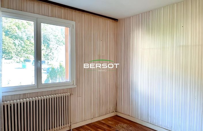 Image No.6-3 Bed House for sale