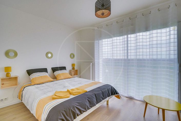 Image No.7-5 Bed House for sale