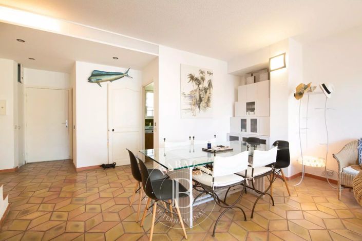 Image No.5-3 Bed House for sale