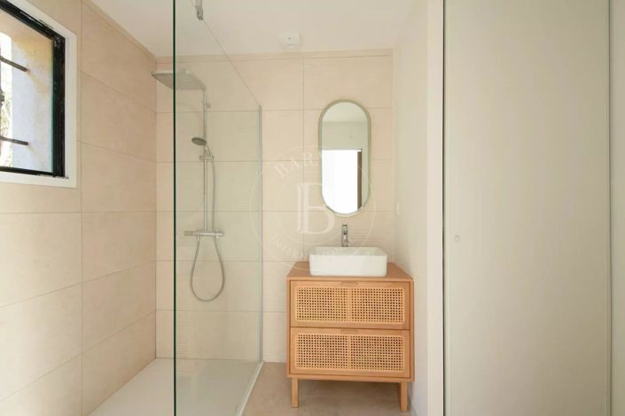 Image No.10-2 Bed House for sale