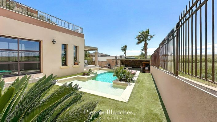 Image No.3-4 Bed House for sale