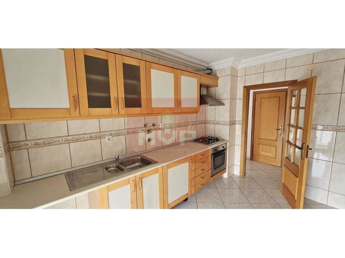 Image No.22-2 Bed Apartment for sale