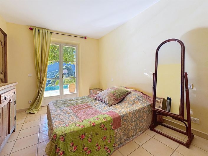 Image No.13-4 Bed House for sale