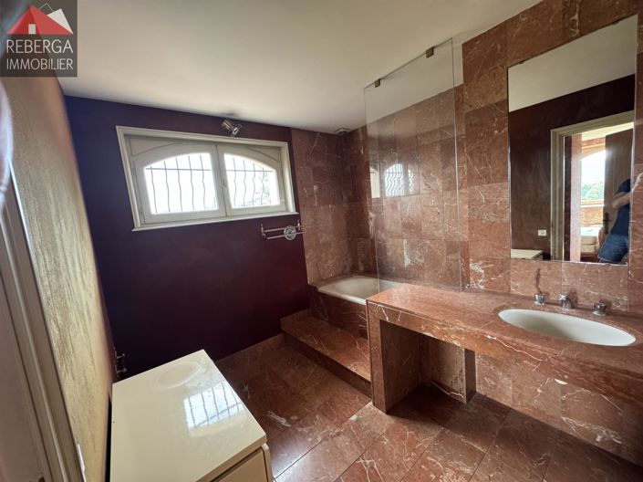 Image No.11-4 Bed House for sale