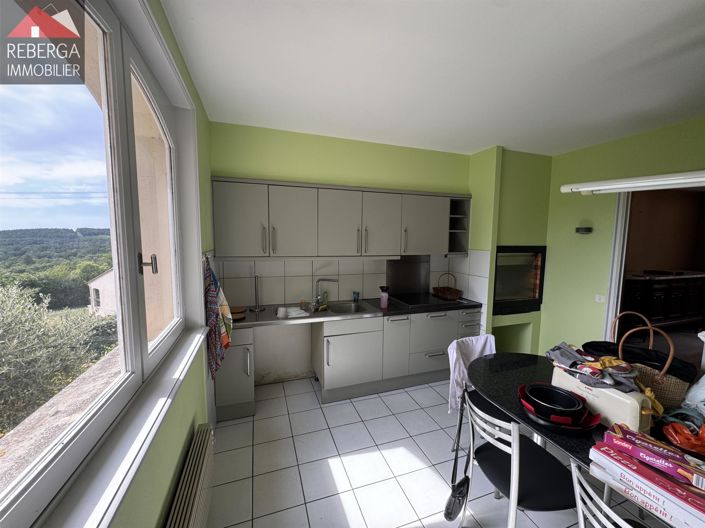 Image No.2-4 Bed House for sale