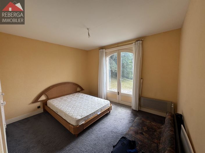 Image No.8-4 Bed House for sale