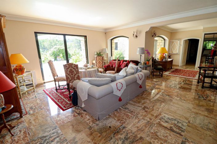 Image No.14-4 Bed House for sale