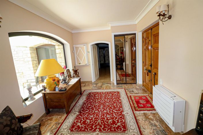 Image No.16-4 Bed House for sale