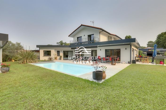 Image No.7-4 Bed House for sale