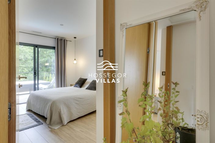 Image No.8-4 Bed House for sale