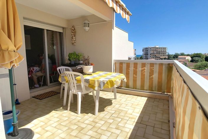 Image No.1-2 Bed Apartment for sale
