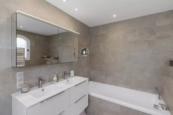 Image No.5-4 Bed House for sale