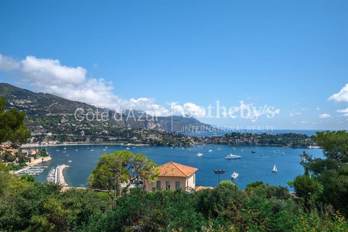 Image No.4-4 Bed Property for sale