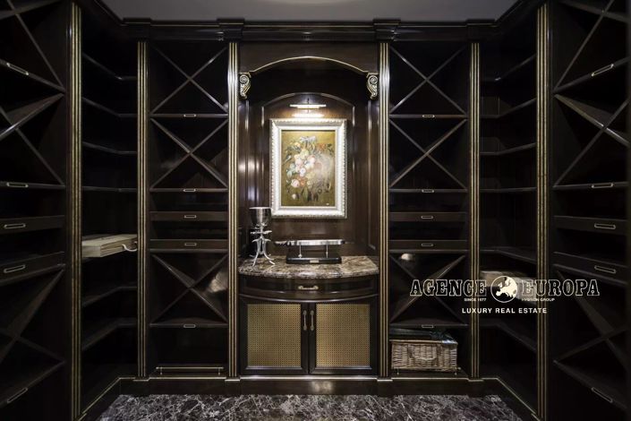 Image No.14-8 Bed House for sale