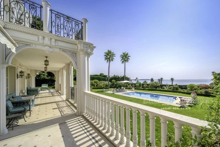 Image No.4-8 Bed House for sale