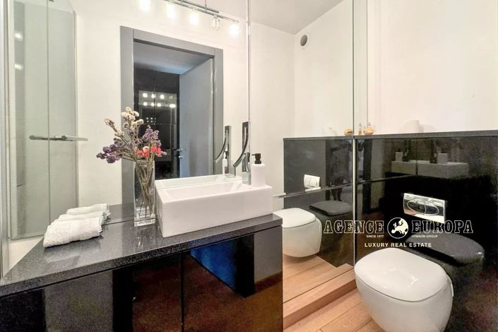 Image No.9-3 Bed Apartment for sale