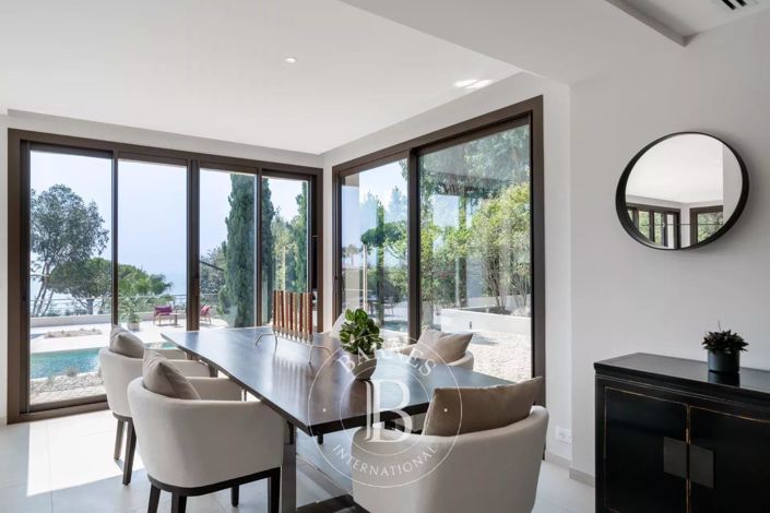 Image No.4-3 Bed House for sale