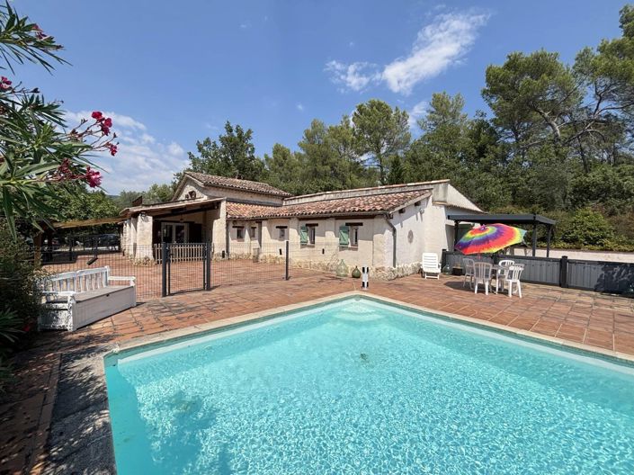 Image No.16-5 Bed House for sale