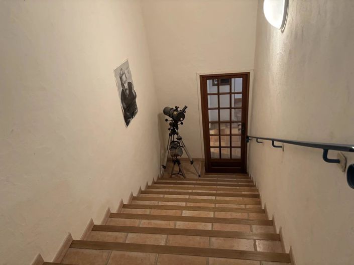 Image No.17-5 Bed House for sale