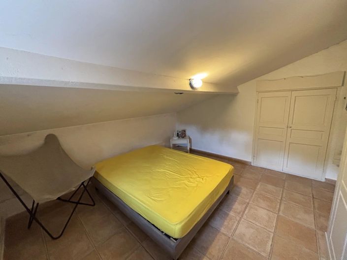 Image No.18-5 Bed House for sale