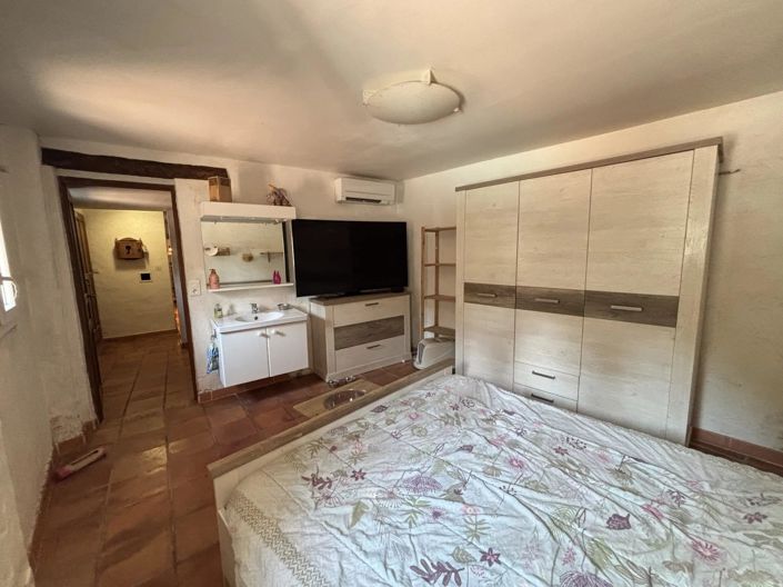 Image No.21-5 Bed House for sale