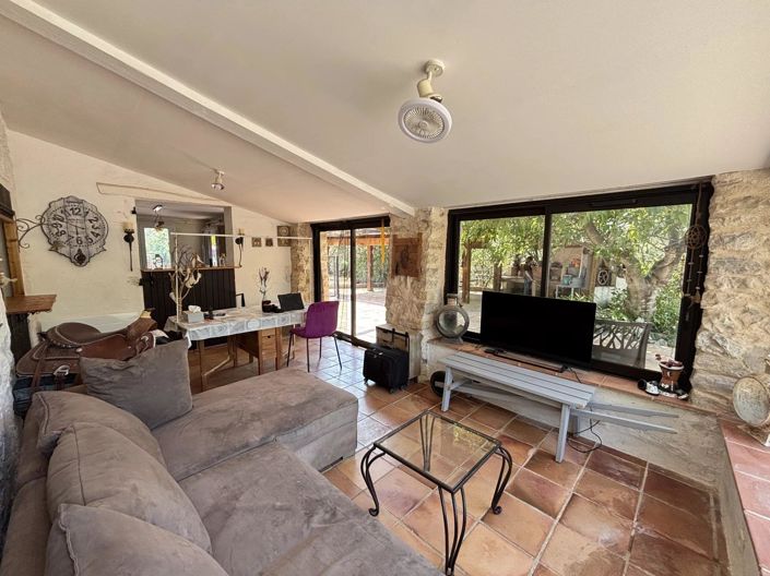 Image No.26-5 Bed House for sale