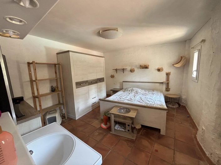 Image No.29-5 Bed House for sale