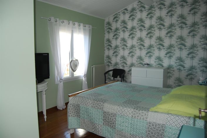 Image No.11-3 Bed House for sale