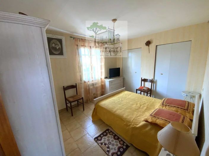 Image No.5-2 Bed House for sale