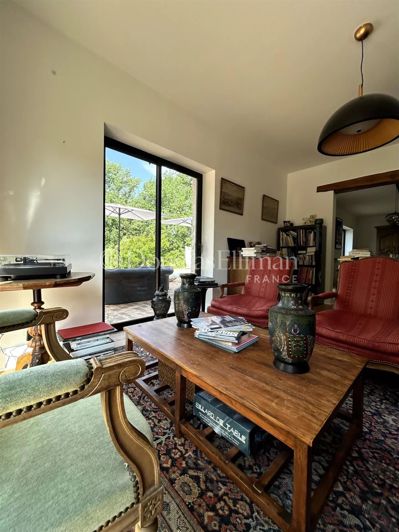 Image No.10-5 Bed House for sale