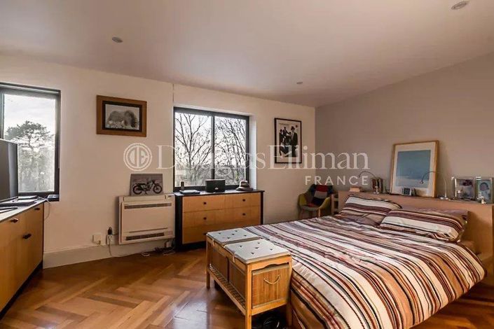 Image No.12-5 Bed House for sale