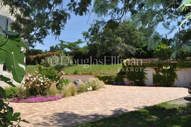 Image No.3-5 Bed House for sale