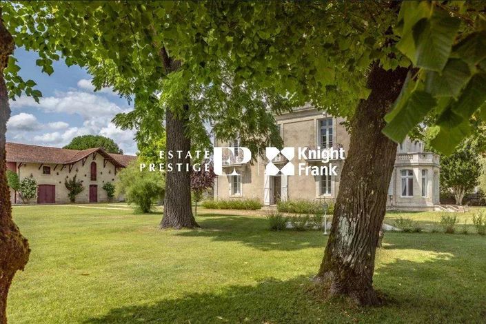 Image No.1-8 Bed House for sale
