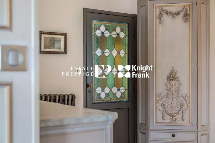 Image No.1-5 Bed House for sale