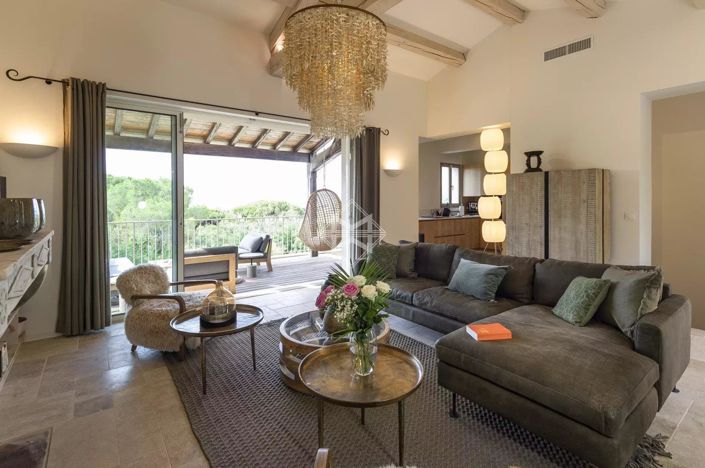 Image No.4-5 Bed House for sale