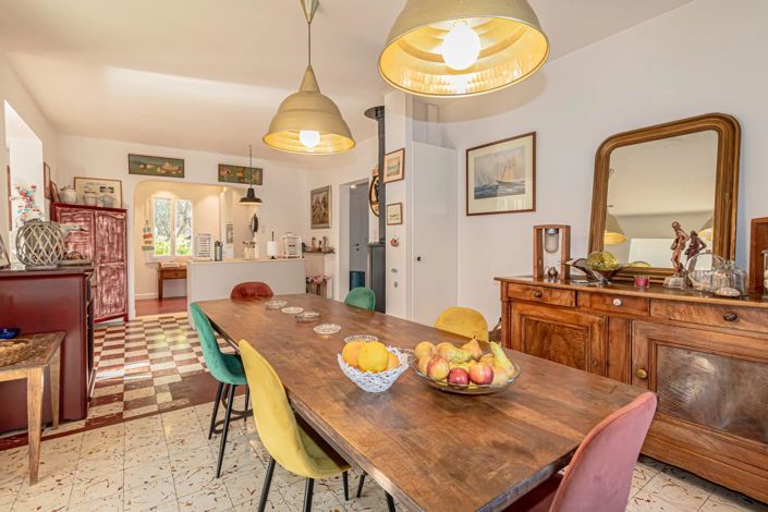 Image No.18-4 Bed House for sale