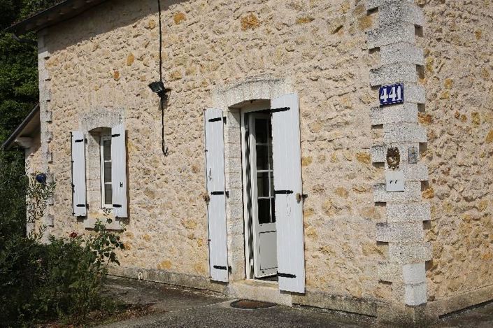 Image No.1-3 Bed House for sale