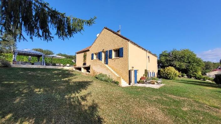 Image No.1-4 Bed House for sale