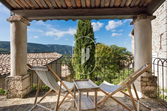 Image No.1-3 Bed House for sale