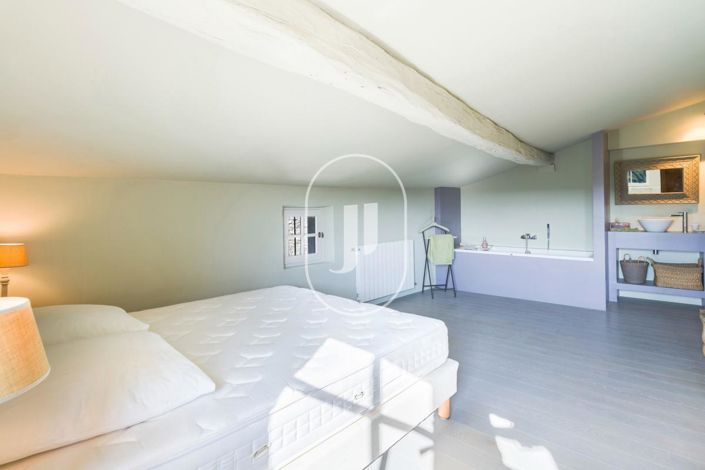 Image No.6-3 Bed House for sale