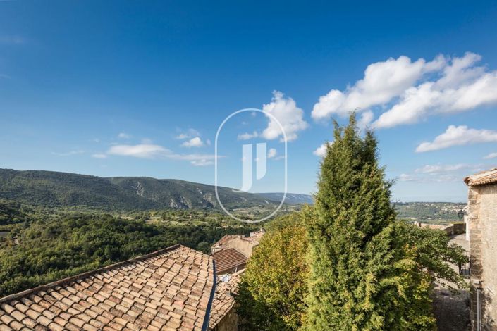 Image No.8-3 Bed House for sale