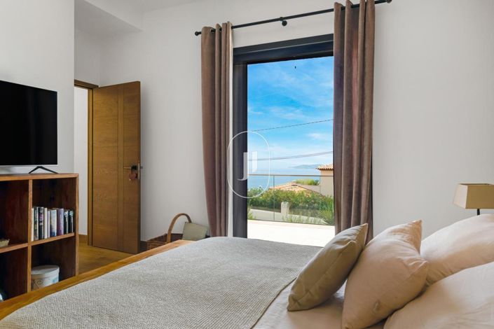 Image No.9-Maison de 4 chambres à vendre à Sainte-Maxime