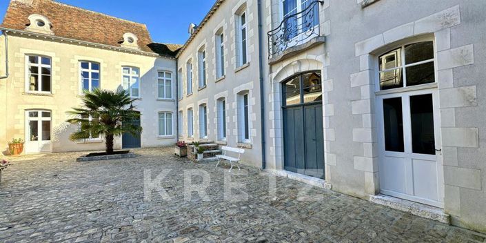 Image No.1-5 Bed Property for sale